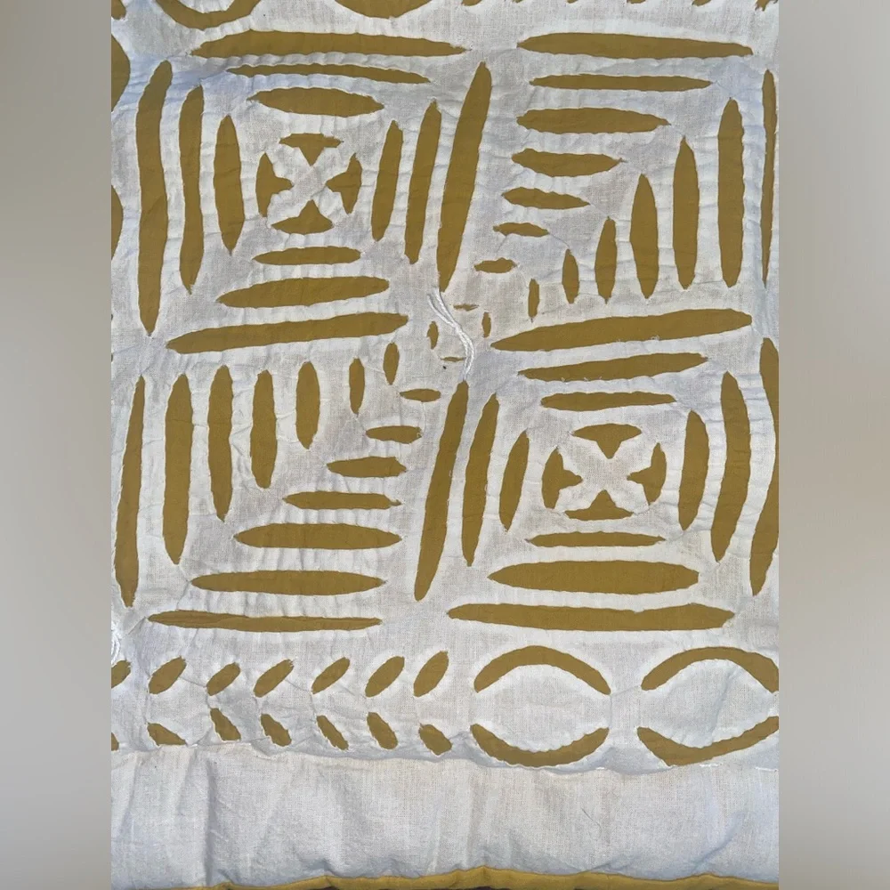 WEST ELM SUN FLOWER YELLOW AND WHITE CUT OUT OVERLAY SHAM PAIR